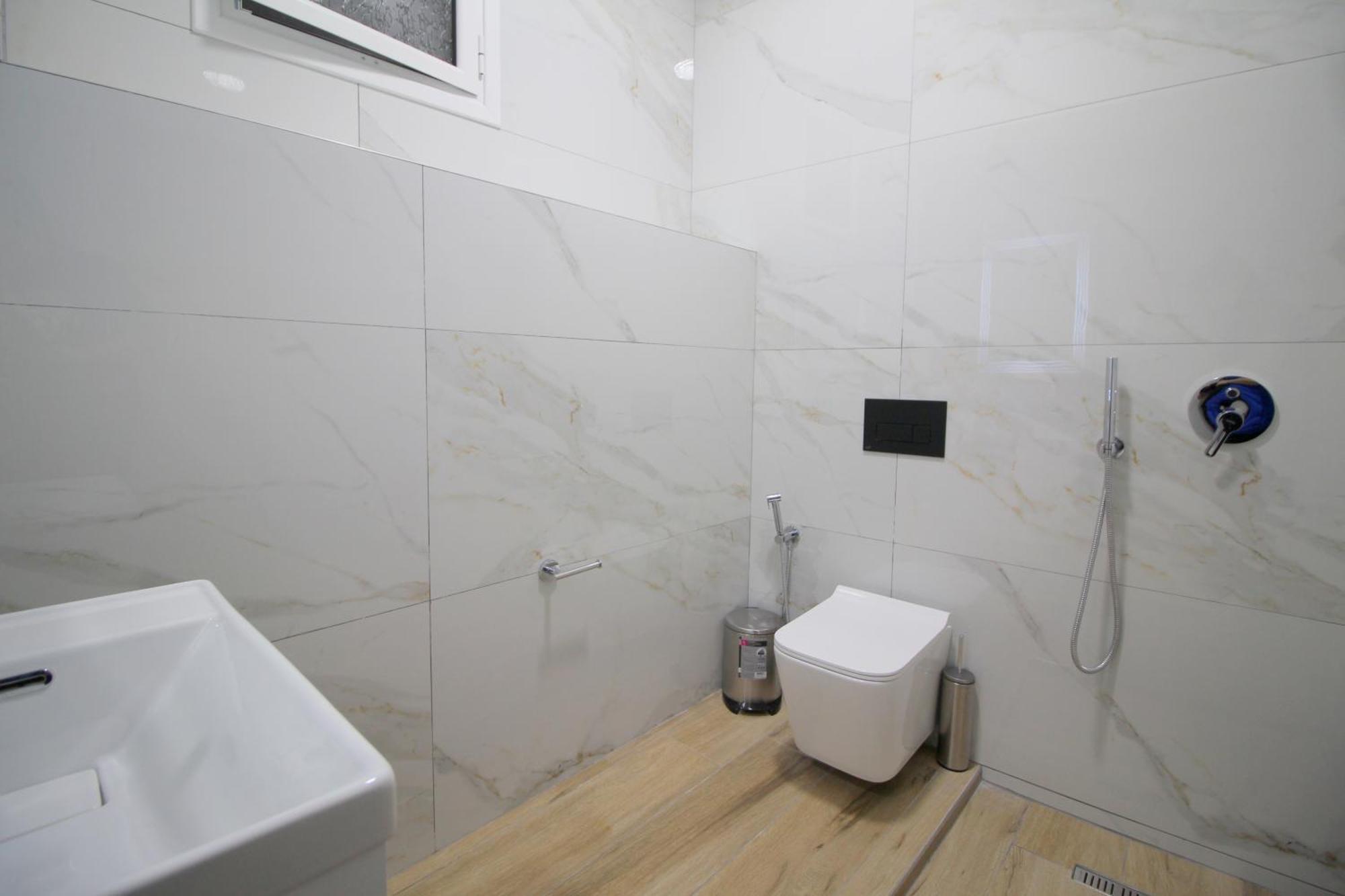 Alis Apartments Sarande Exterior photo