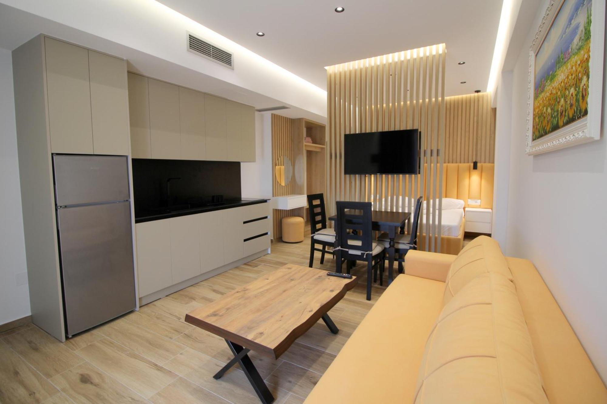 Alis Apartments Sarande Exterior photo