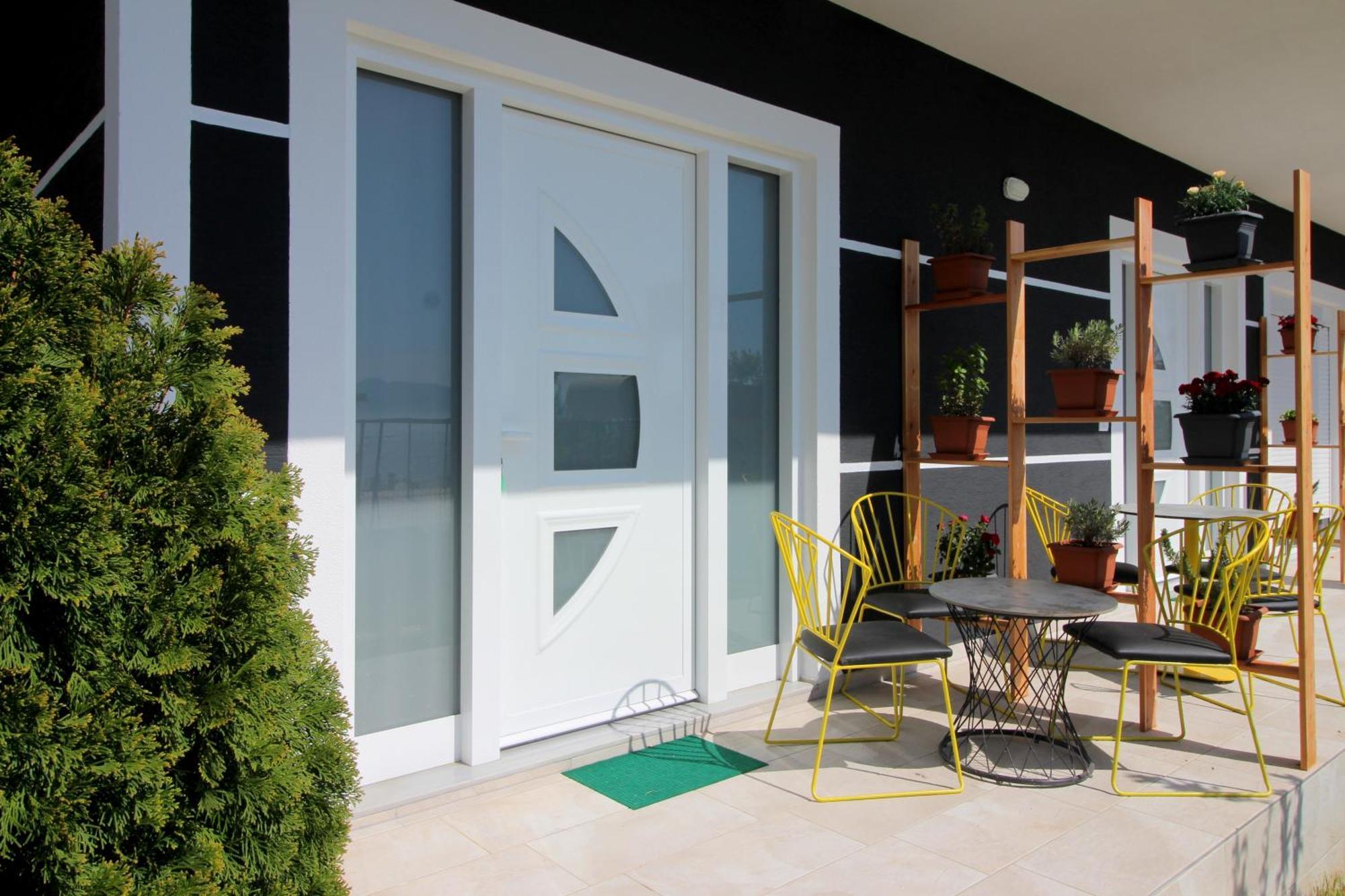 Alis Apartments Sarande Exterior photo